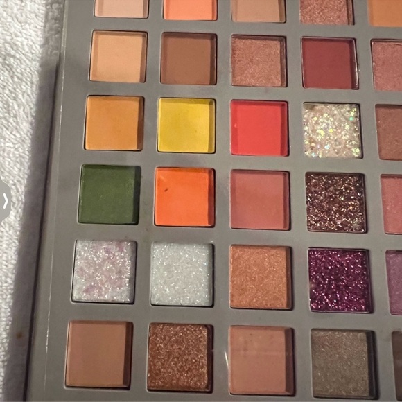Eyeshadow palette - Picture 7 of 7